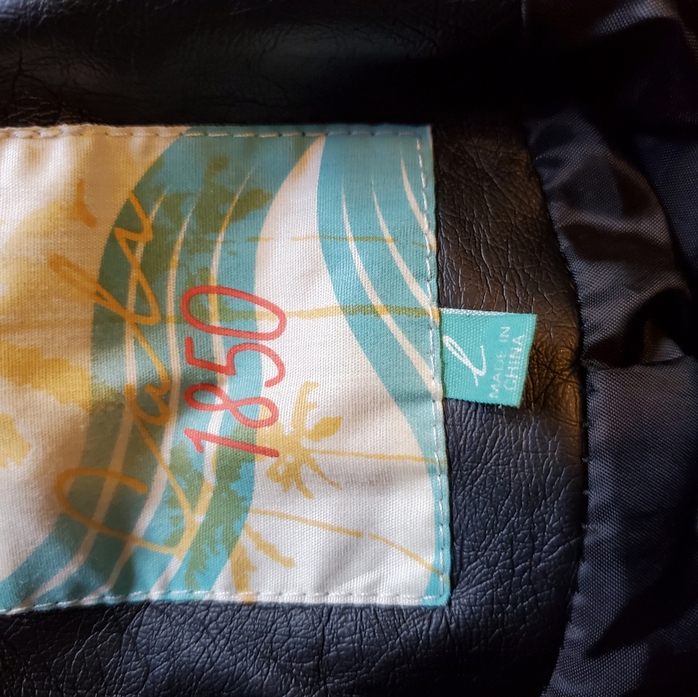 Embroidered Black Leather Jacket - Picture 5 of 8